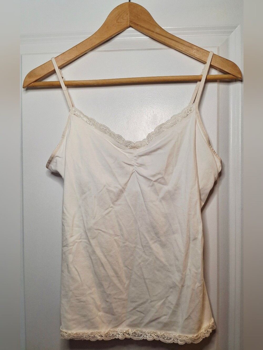 Vintage Y2K RW & Co Lace Trim Cami with Built-in Bra (M)